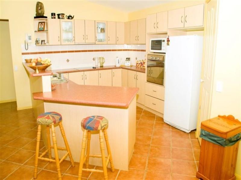 11 Biscay Crescent, Glenvale QLD 4350