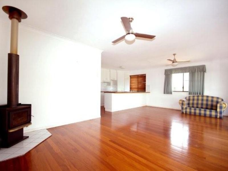 28 Barlow Street, Wilsonton QLD 4350