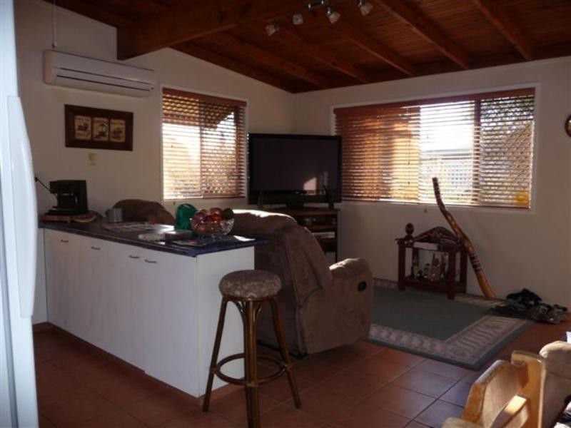 8 Gibson Street, Wilsonton QLD 4350