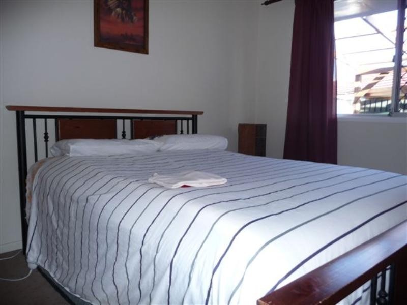 8 Gibson Street, Wilsonton QLD 4350