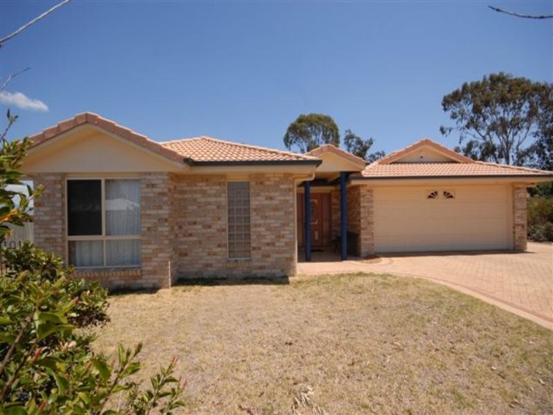 11 Hanna Court, Westbrook QLD 4350