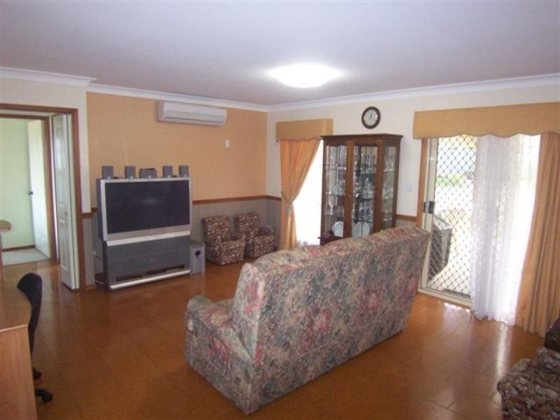 11 Hanna Court, Westbrook QLD 4350