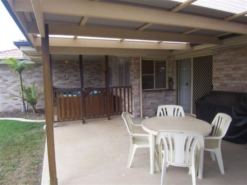 11 Hanna Court, Westbrook QLD 4350