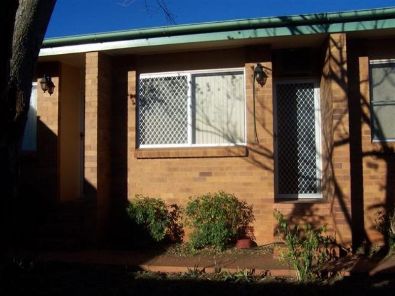 11/2 Long Street, Rangeville QLD 4350