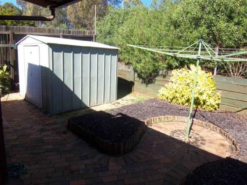 1/6 Champagne Crescent, Wilsonton QLD 4350