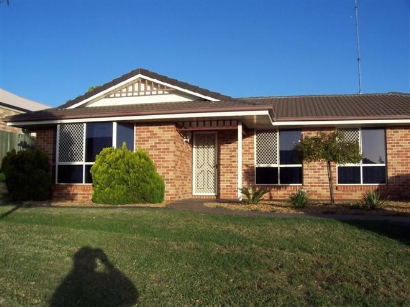 12 Kensington Court, Darling Heights QLD 4350