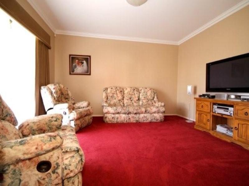 4 Sommariva Street, Westbrook QLD 4350