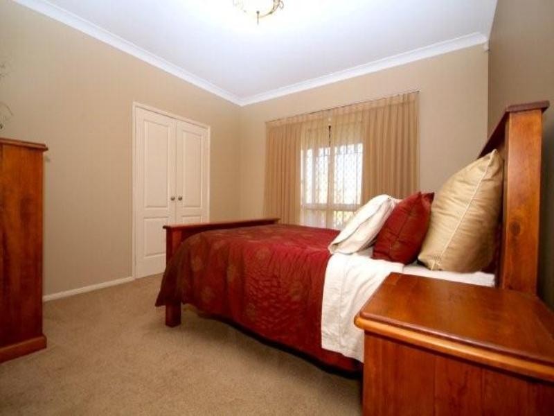 4 Sommariva Street, Westbrook QLD 4350