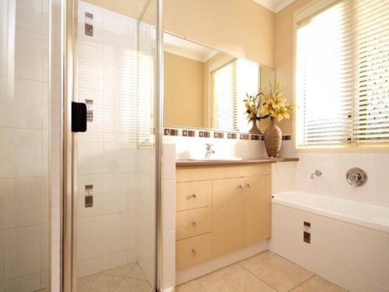 4 Sommariva Street, Westbrook QLD 4350