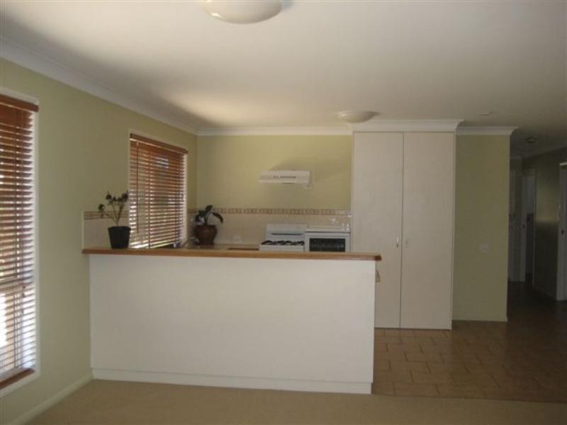 1/519 Hume Street, Kearneys Spring QLD 4350