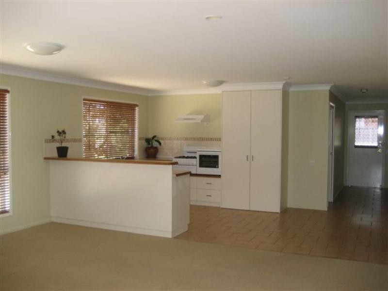 1/519 Hume Street, Kearneys Spring QLD 4350