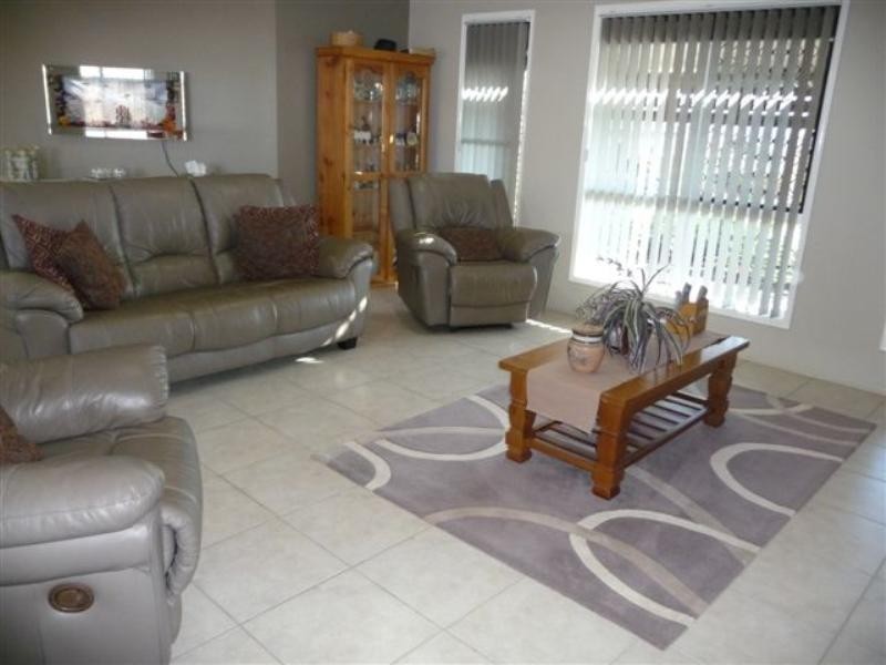 35 Currawong Drive, Highfields QLD 4352