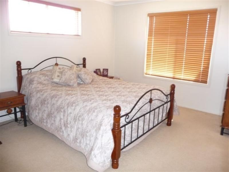 16 Fay Court, Kearneys Spring QLD 4350