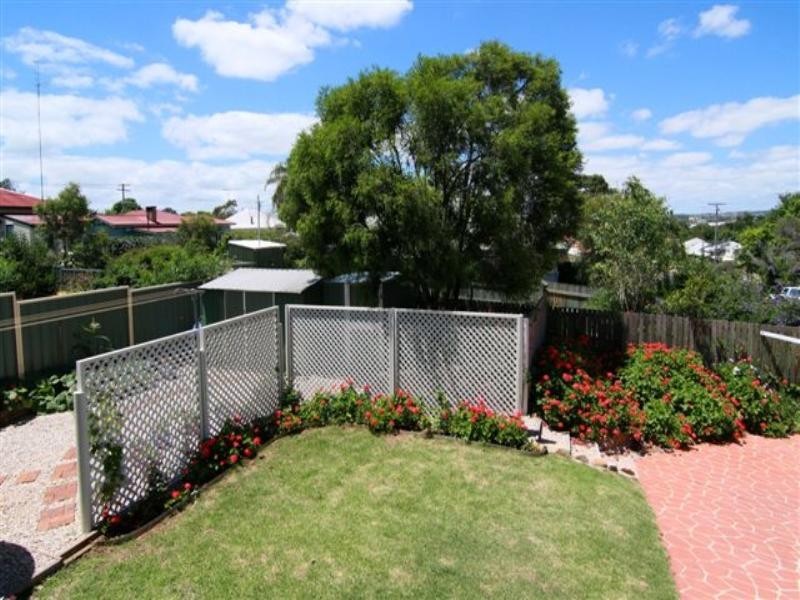18 Gentle Street, North Toowoomba QLD 4350