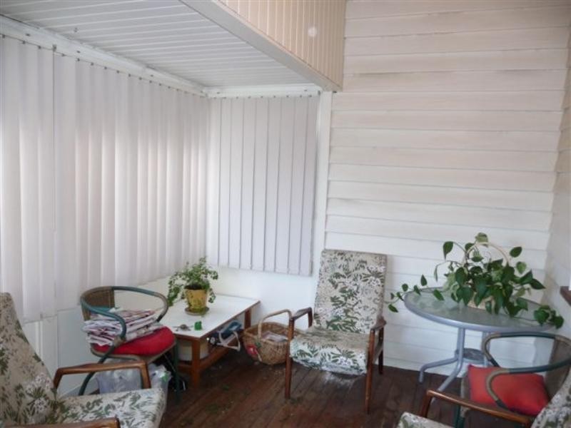 4 Tozer Street, Newtown QLD 4350