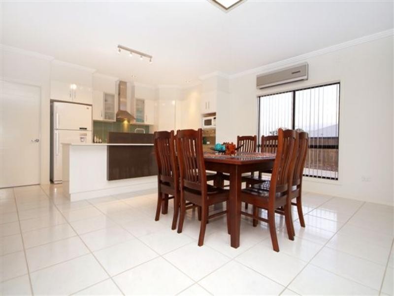 44 Holly Avenue, Highfields QLD 4352