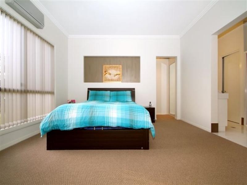 44 Holly Avenue, Highfields QLD 4352