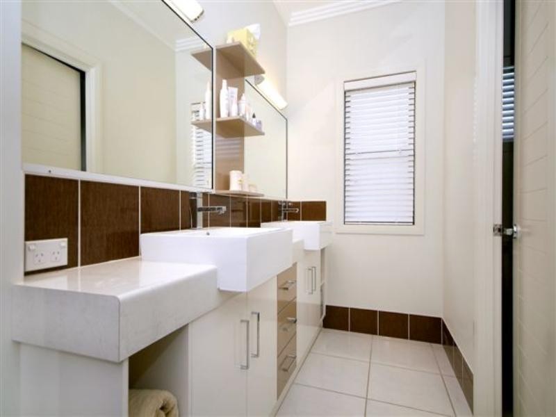 44 Holly Avenue, Highfields QLD 4352
