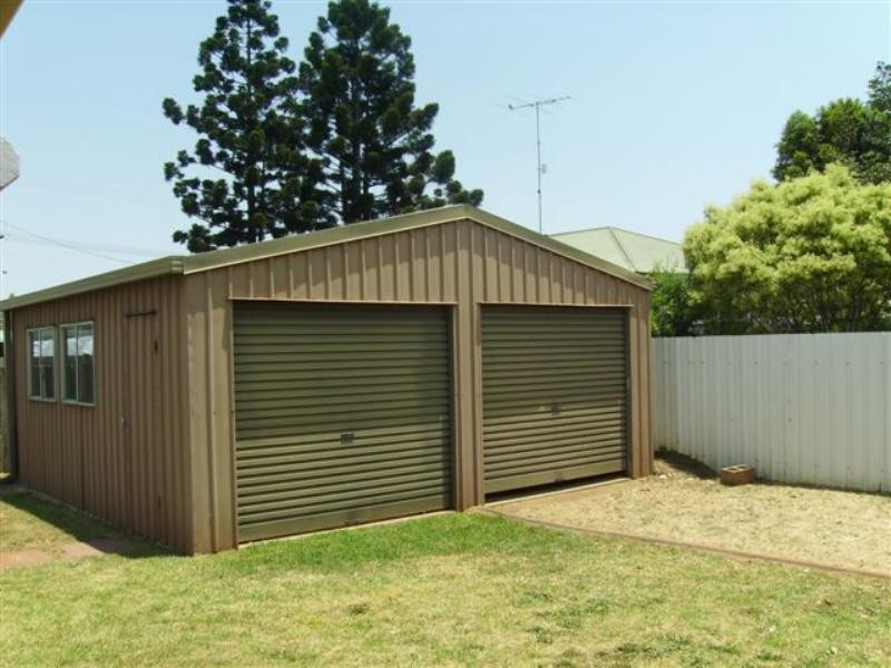 11 Bennett Street, Wilsonton QLD 4350