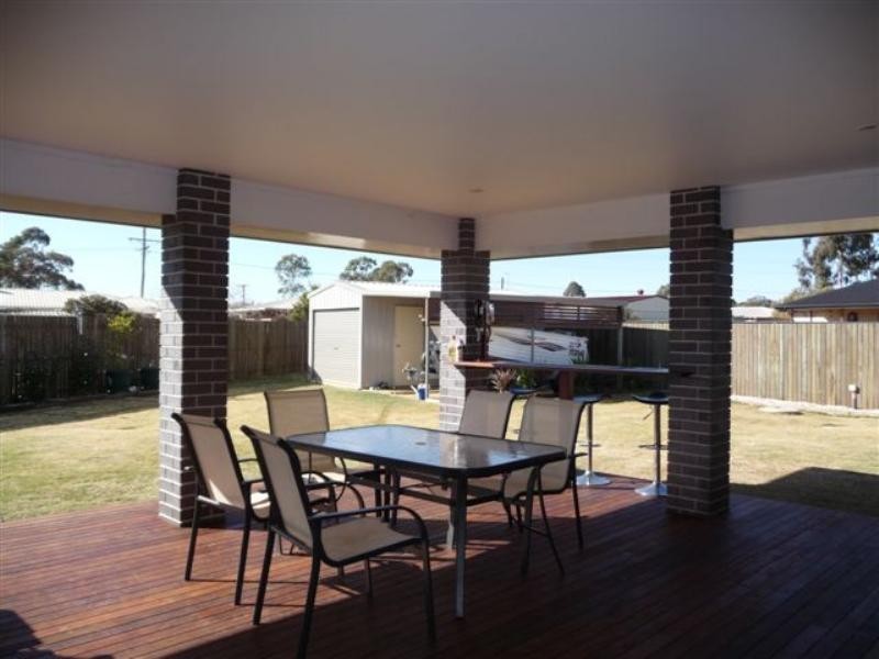 17 Debbie Court, Oakey QLD 4401