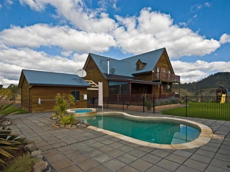 417 Silver Pinch Road, Silver Ridge QLD 4352