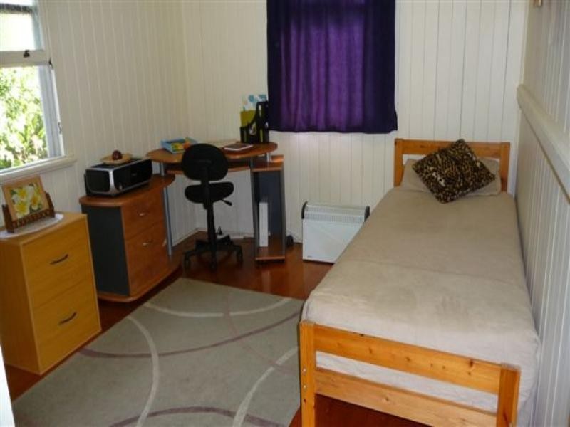 30 Cumming Street, North Toowoomba QLD 4350