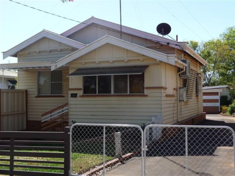201 Long Street, South Toowoomba QLD 4350