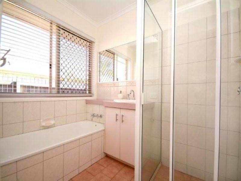 4 Alroe Court, Kearneys Spring QLD 4350