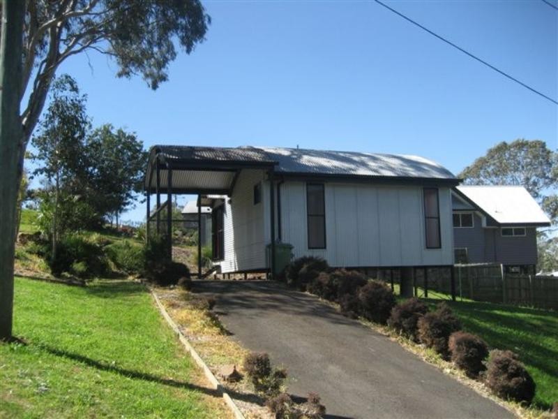 50 Panorama Cresent, Mount Lofty QLD 4350