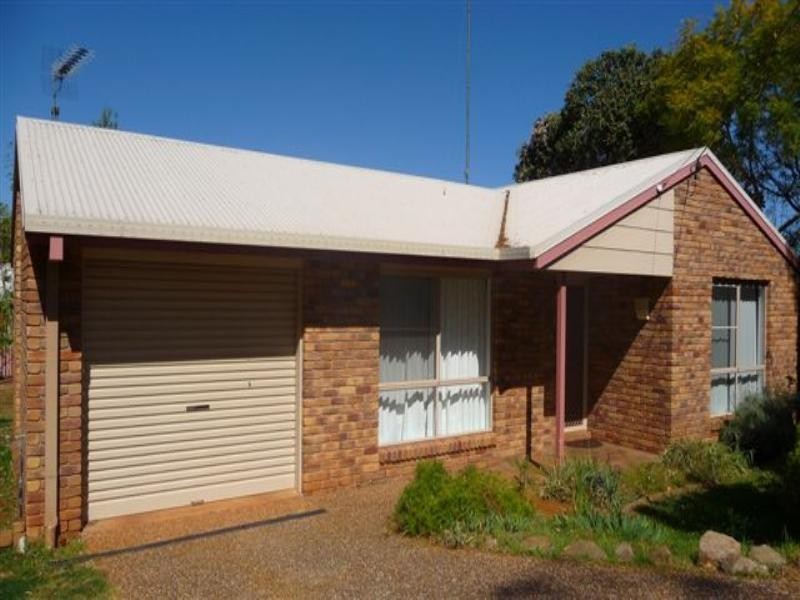 2a Tracey Street, Rangeville QLD 4350