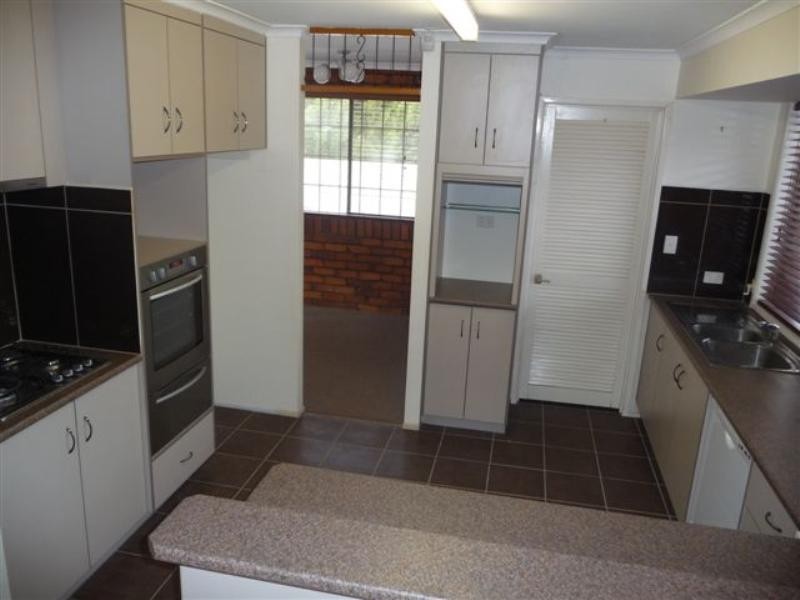 5 Bodega Court, Wilsonton QLD 4350