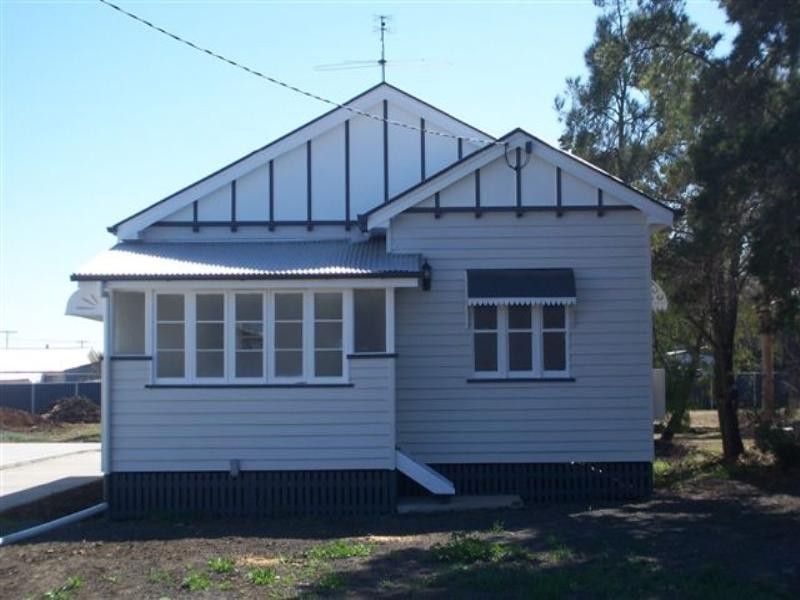 14 George Street, Clifton QLD 4361