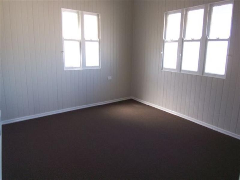 14 George Street, Clifton QLD 4361