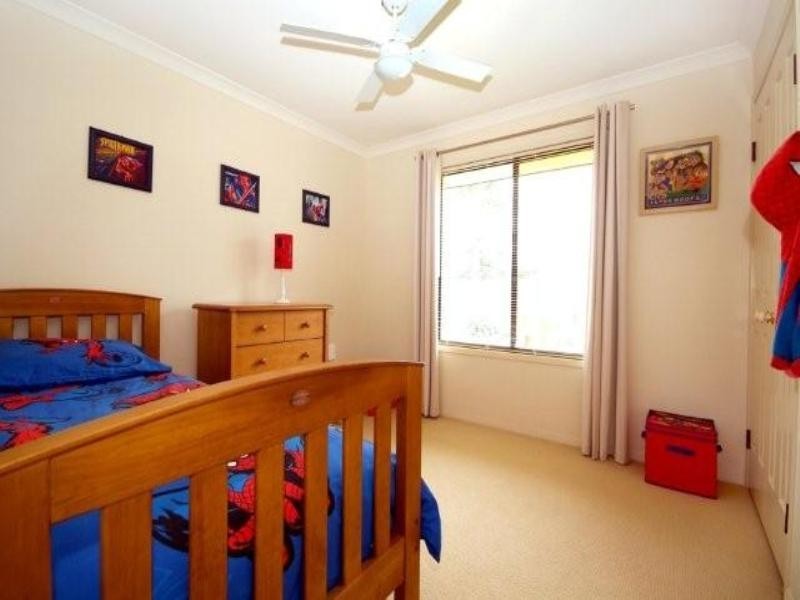 17 Holt Street, Middle Ridge QLD 4350