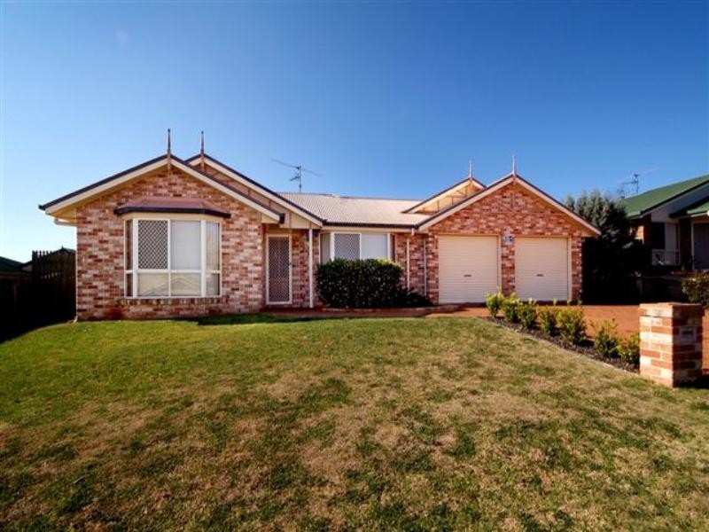 9 Stoneyhurst Court, Glenvale QLD 4350