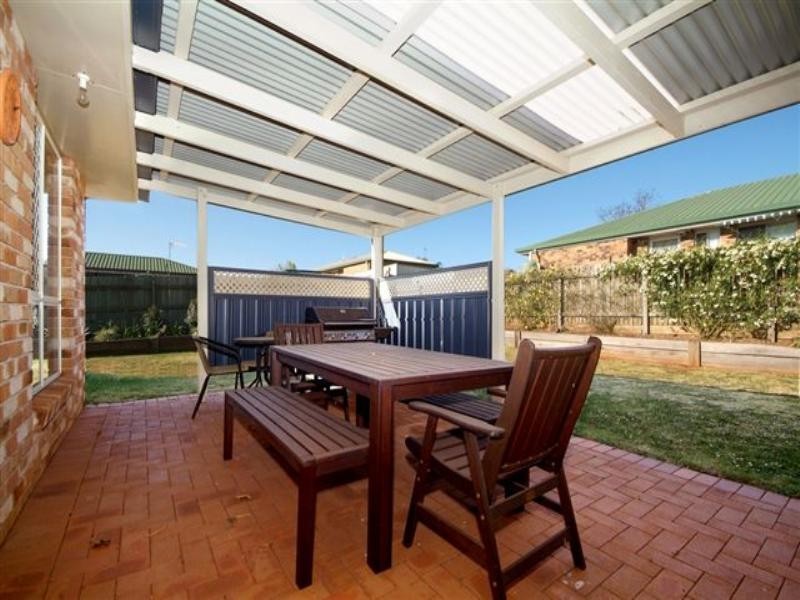 9 Stoneyhurst Court, Glenvale QLD 4350