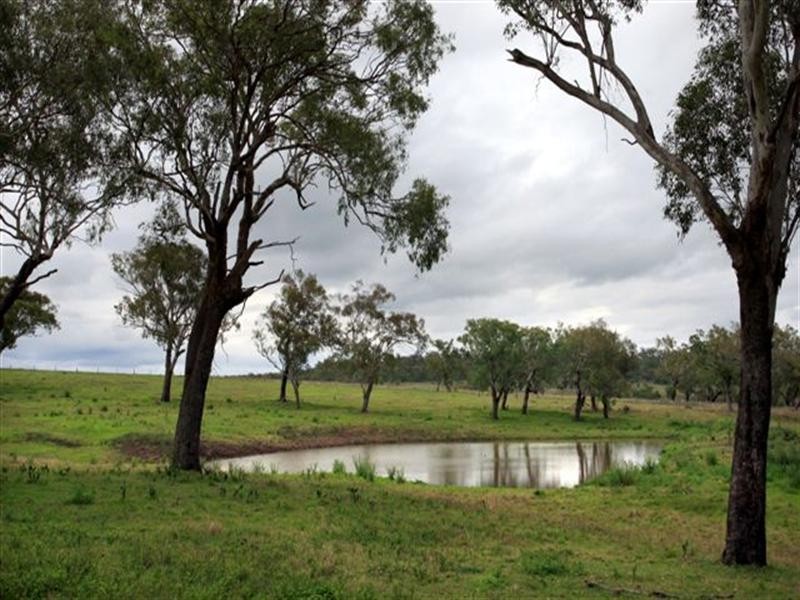 220 Hudson Road, Southbrook QLD 4363