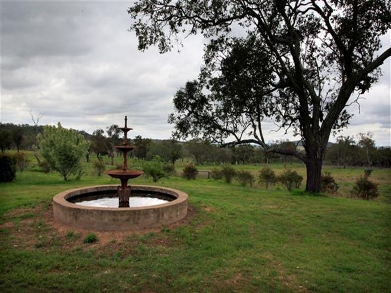 220 Hudson Road, Southbrook QLD 4363