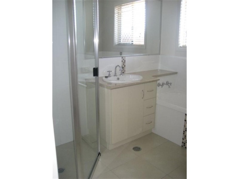 Cnr Wren and Currawong Street, Highfields QLD 4352