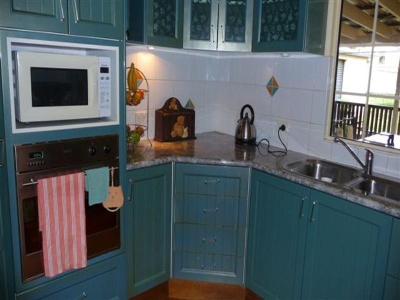 115 Bridge Street, Mount Lofty QLD 4350