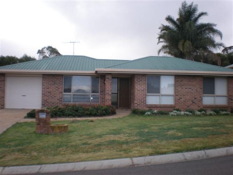 9 Jamieson Street, Darling Heights QLD 4350