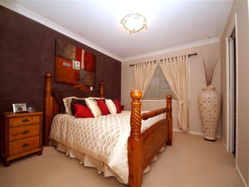 9 Jonquil Court, Middle Ridge QLD 4350