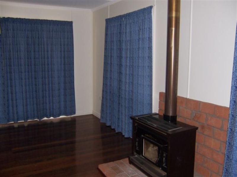 50 Valley View Drive, Meringandan West QLD 4352