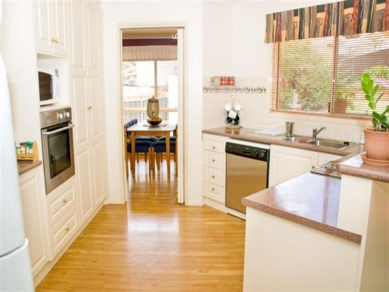 6 Weir Court, Harristown QLD 4350