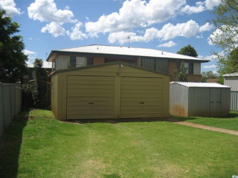 5 Leonard Street, East Toowoomba QLD 4350