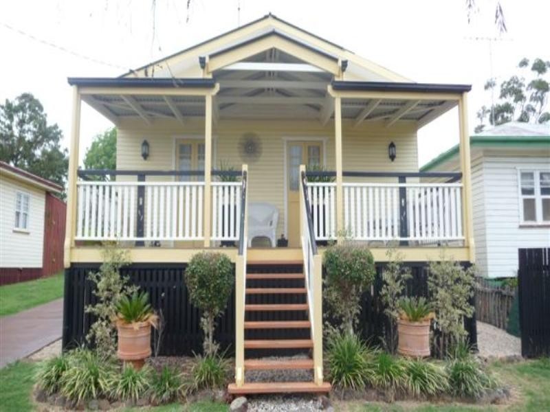 22 Stone Street, Wilsonton QLD 4350