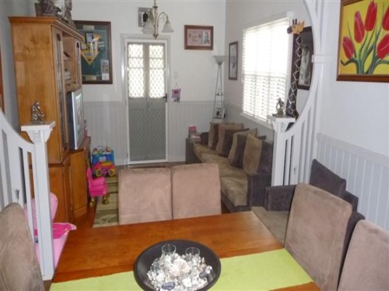 22 Stone Street, Wilsonton QLD 4350