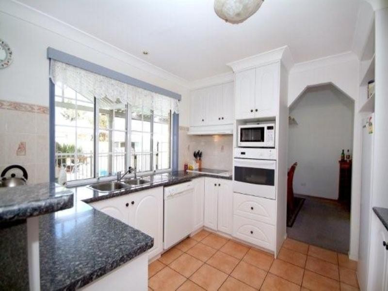 20 Strathconan Drive, Glenvale QLD 4350