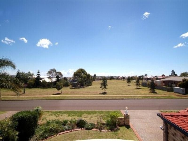 20 Strathconan Drive, Glenvale QLD 4350