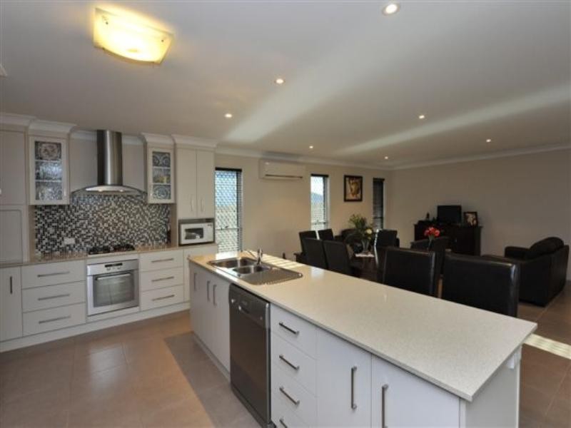 29 Whitman Street, Westbrook QLD 4350